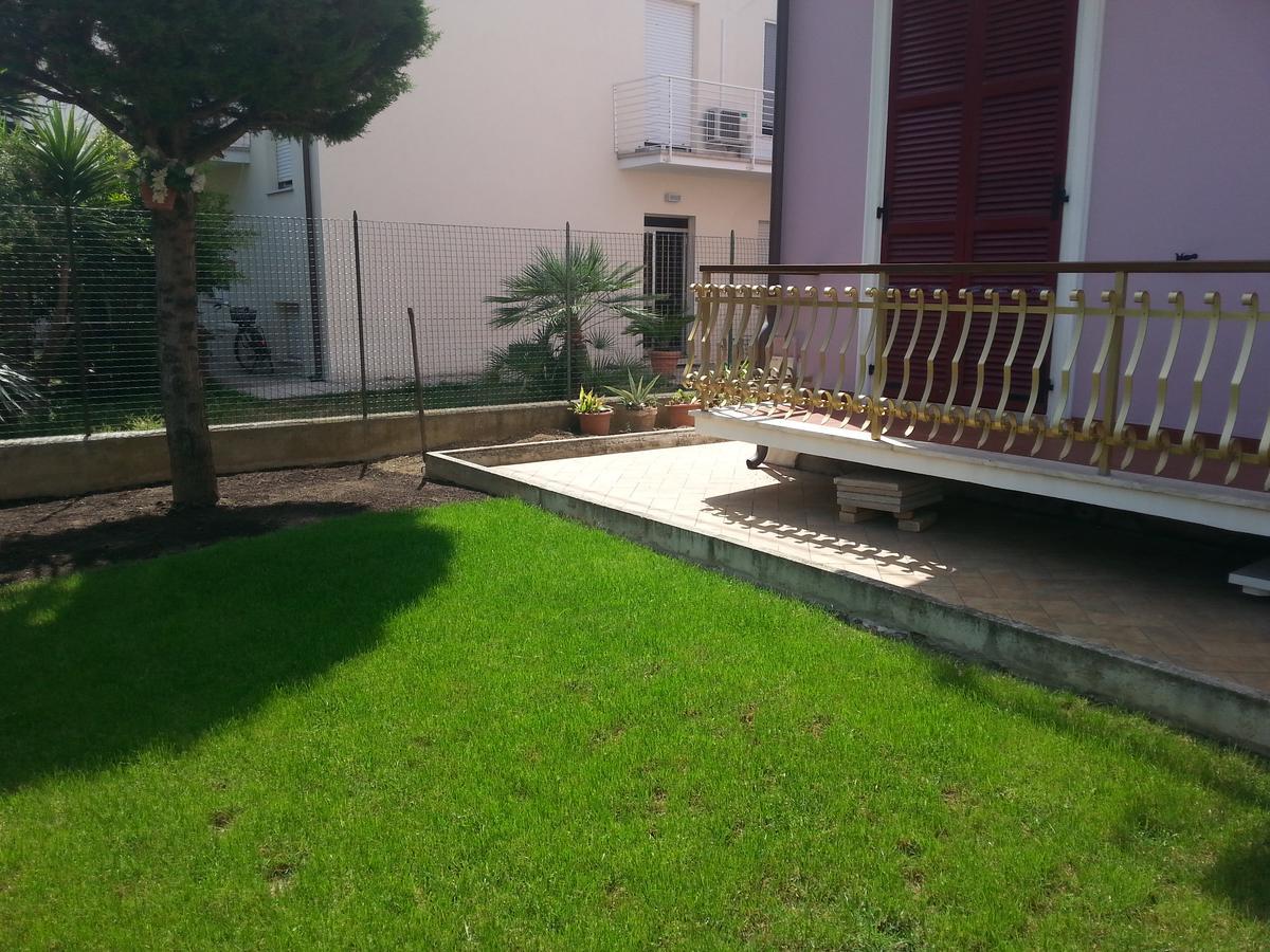 B&B Civico22 Civitanova Marche Exterior foto
